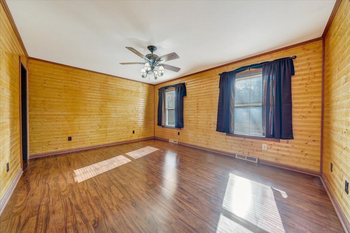 62 Cave Mtn Lake RD