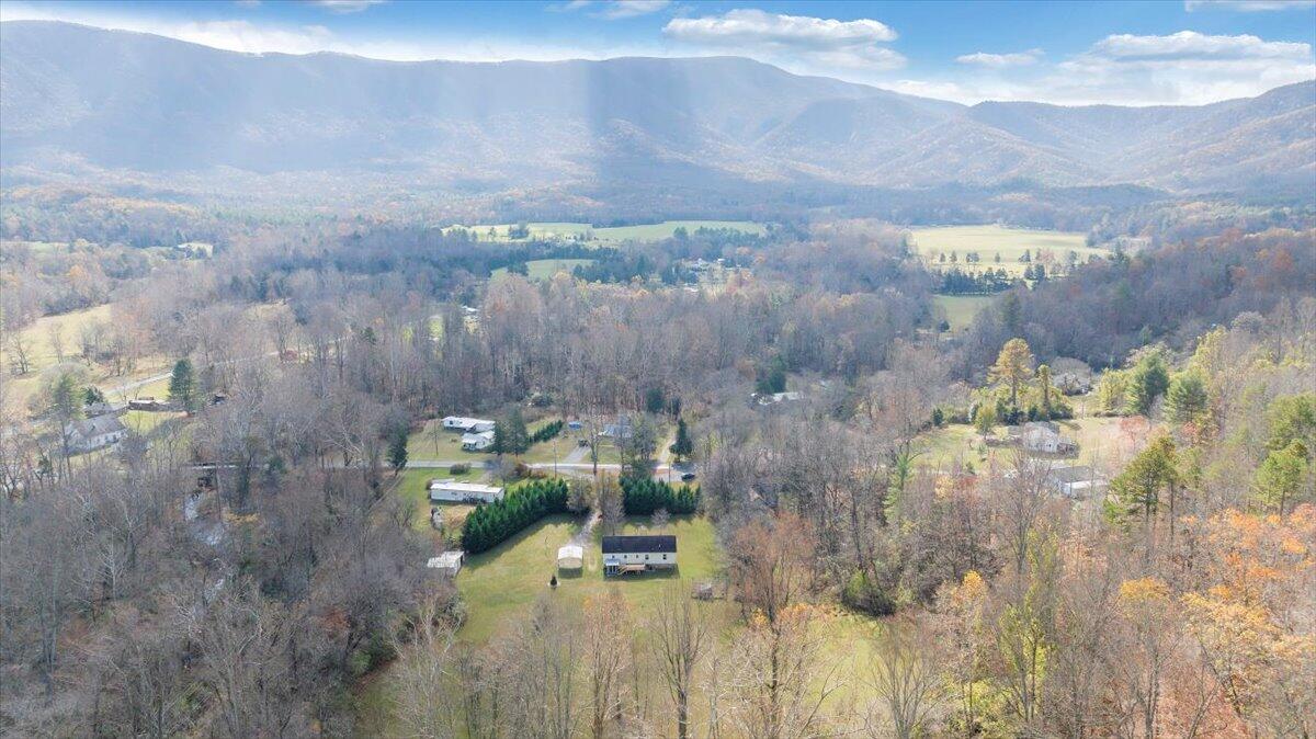 62 Cave Mtn Lake RD