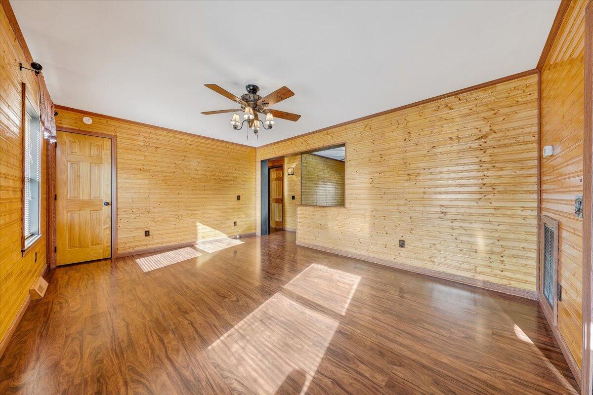 62 Cave Mtn Lake RD
