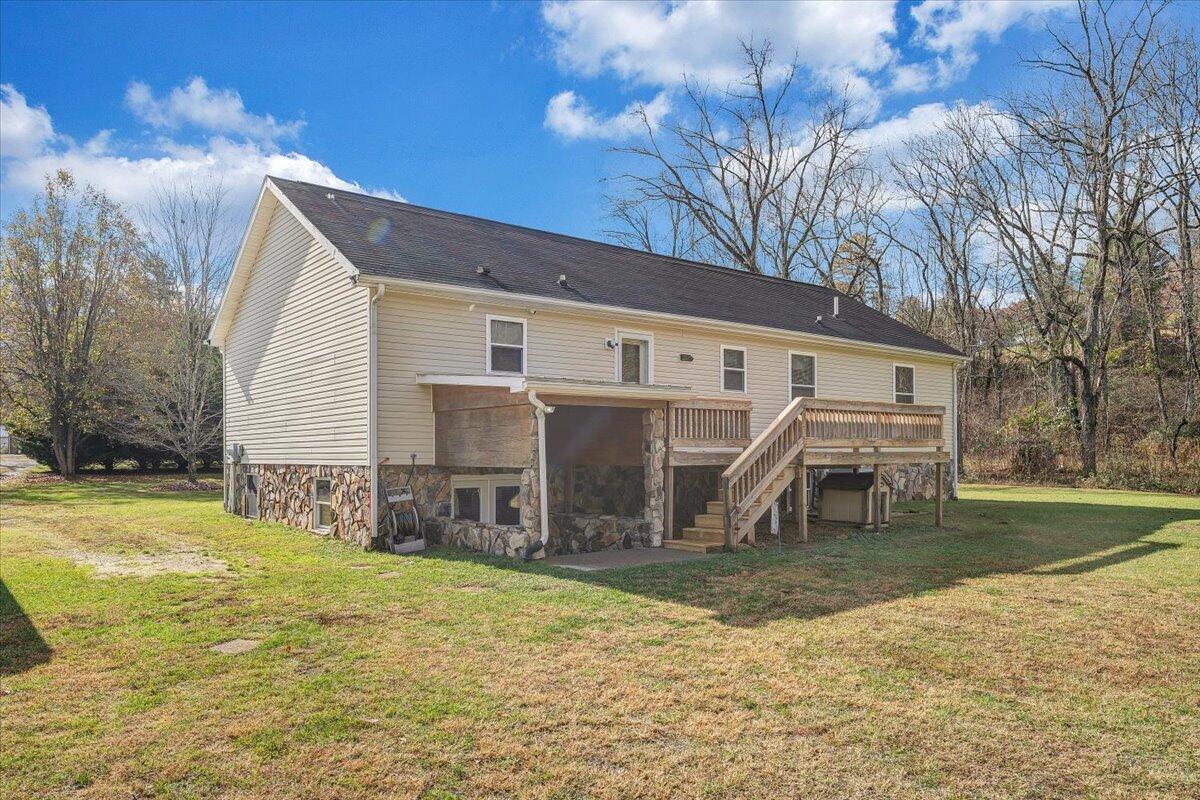 62 Cave Mtn Lake RD