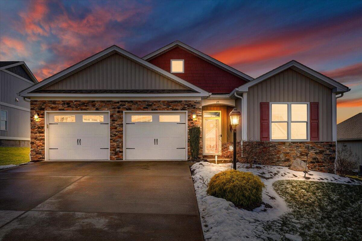 25 Ventura CT