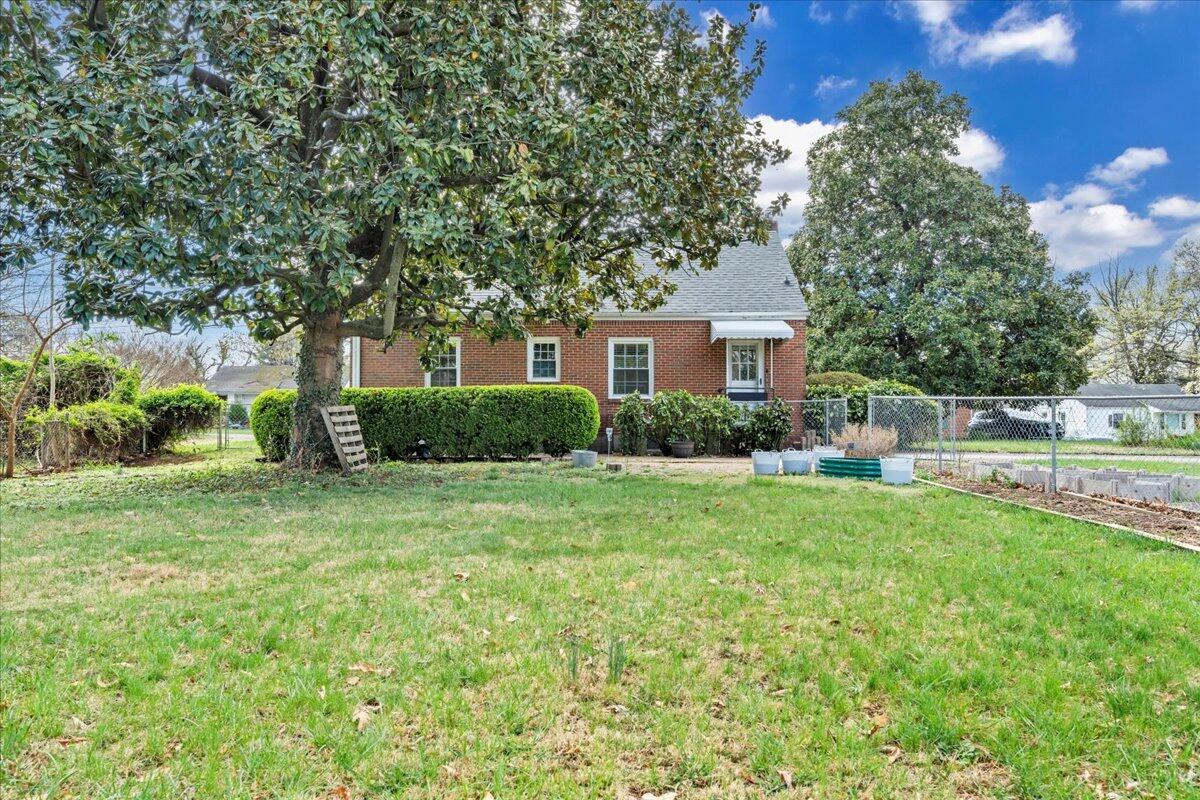 3438 Birchlawn AVE NW