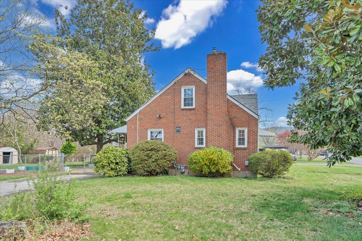 3438 Birchlawn AVE NW