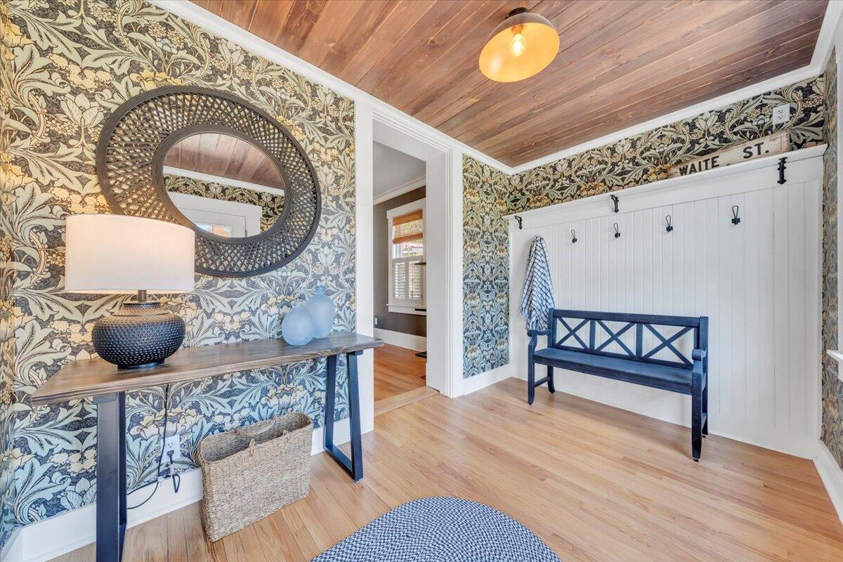 1834 Belleville RD SW