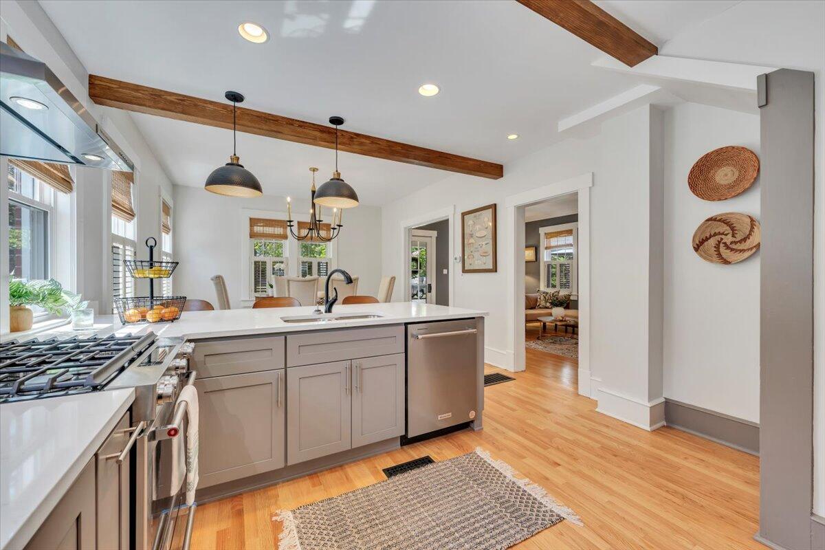 1834 Belleville RD SW