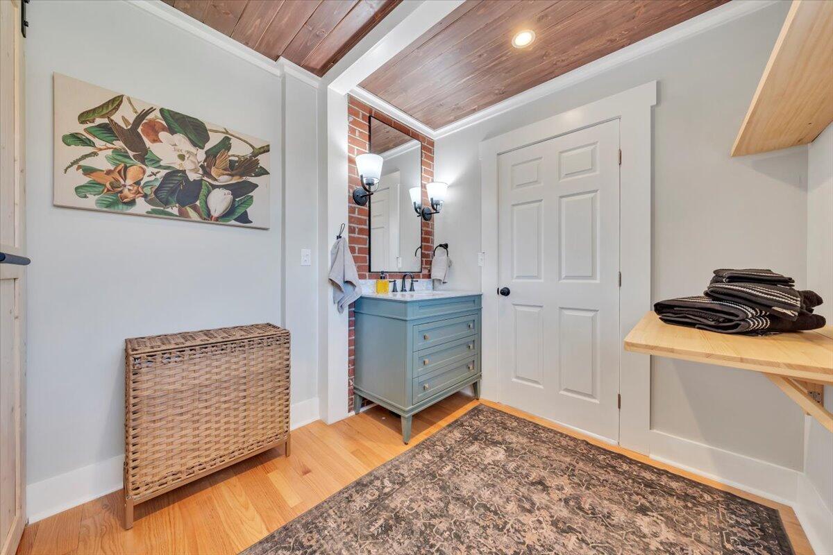 1834 Belleville RD SW