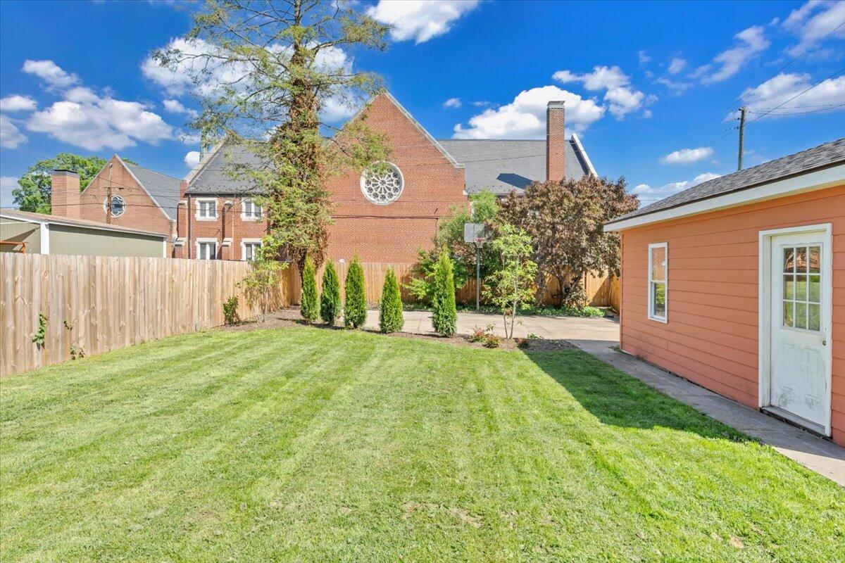 1834 Belleville RD SW