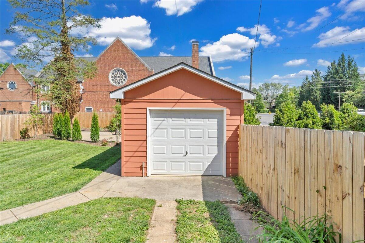 1834 Belleville RD SW