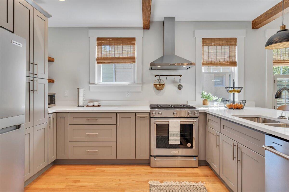 1834 Belleville RD SW