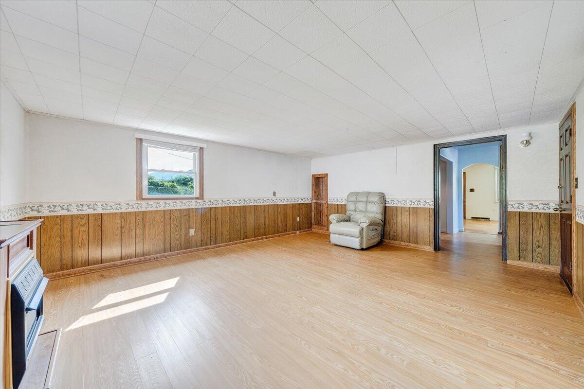 6715 Blacksburg RD