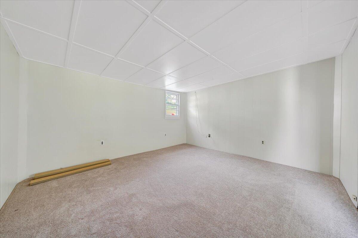 6715 Blacksburg RD