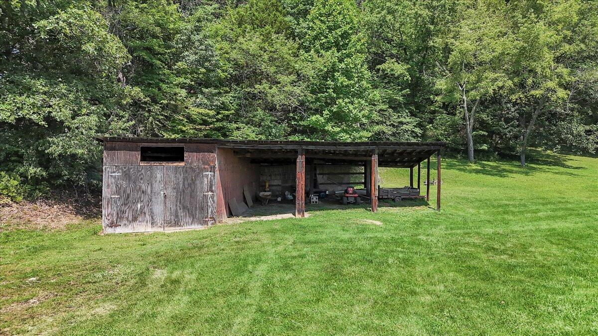 16118 Botetourt RD