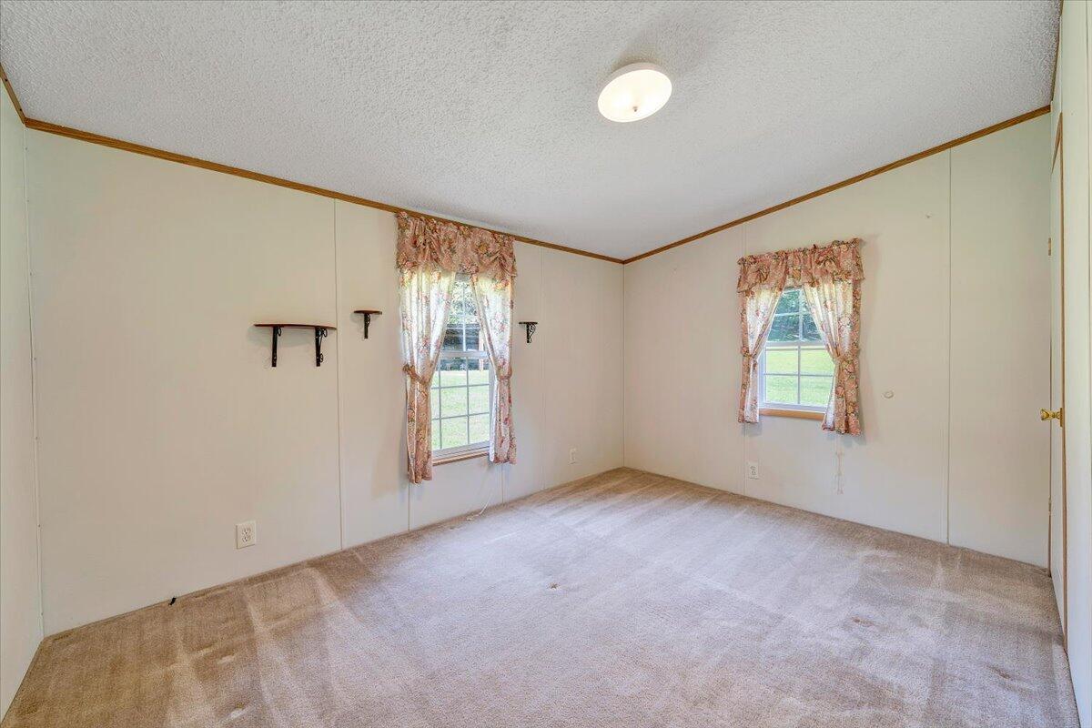 16118 Botetourt RD