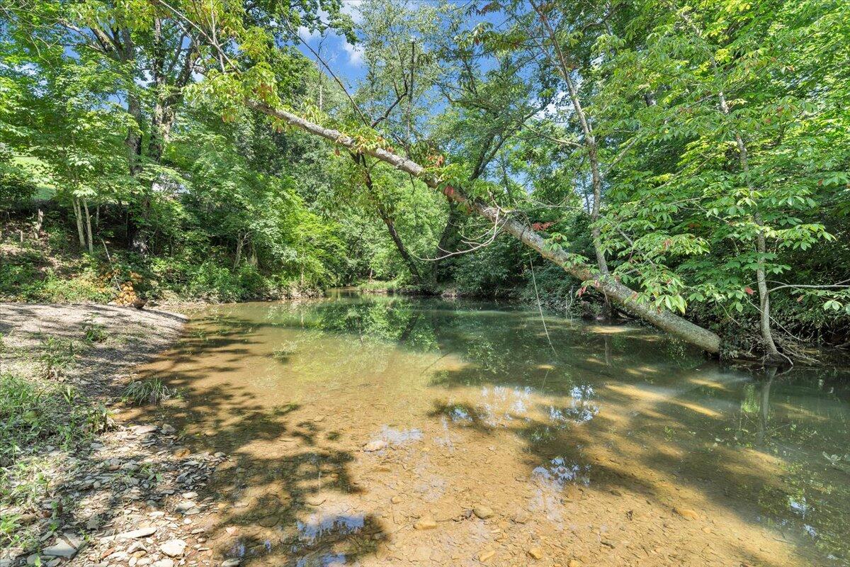 16118 Botetourt RD