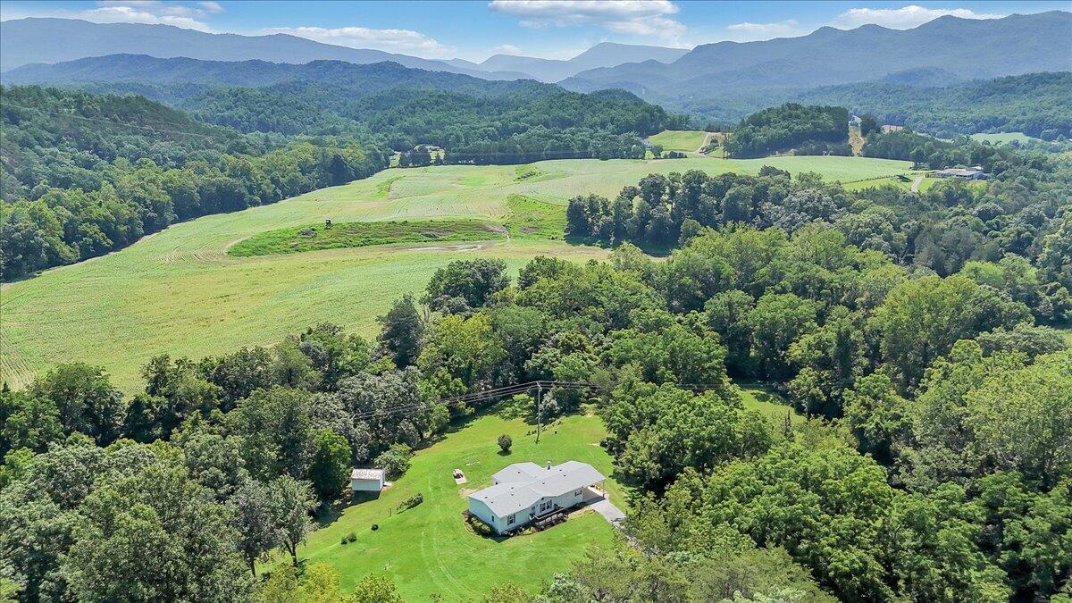 16118 Botetourt RD