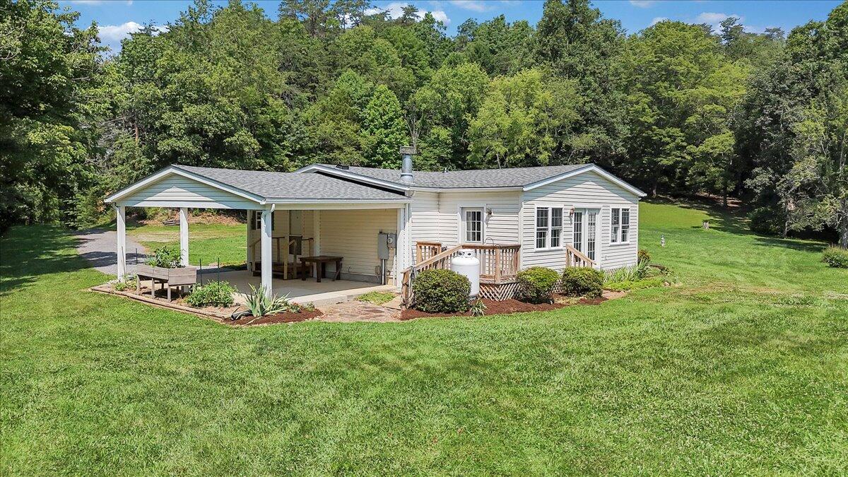 16118 Botetourt RD
