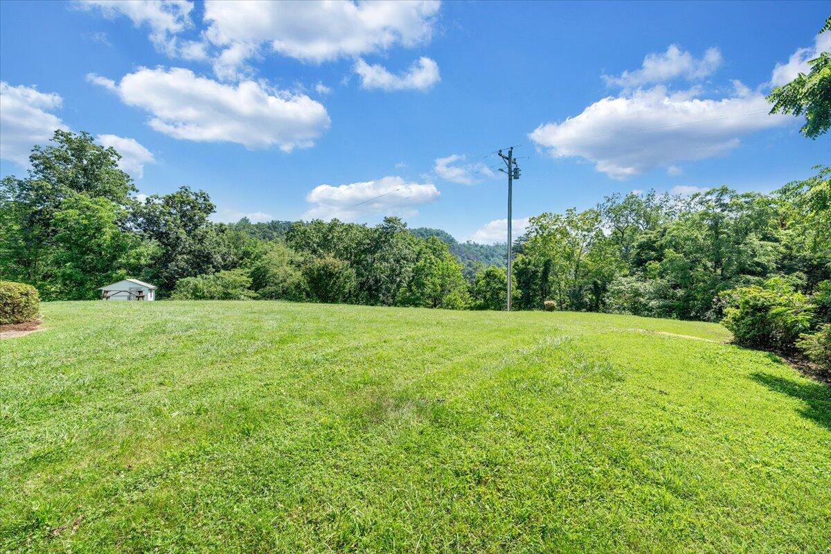 16118 Botetourt RD