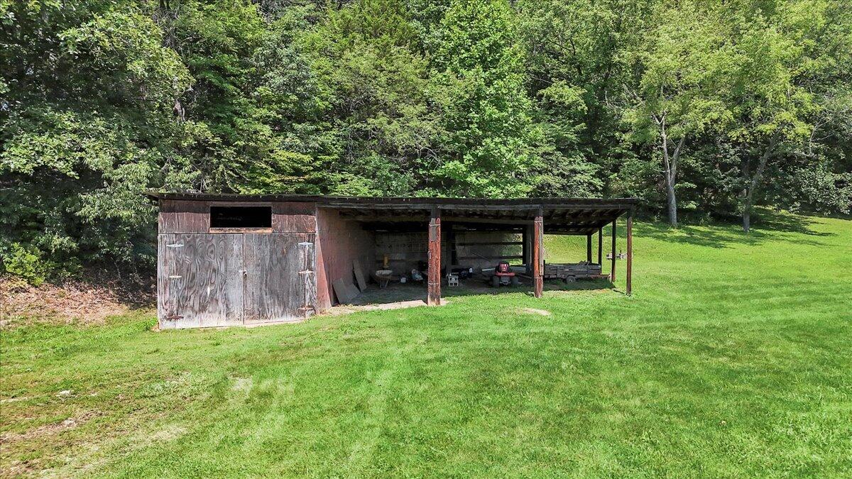 16118 Botetourt RD