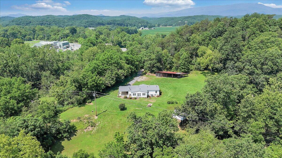 16118 Botetourt RD