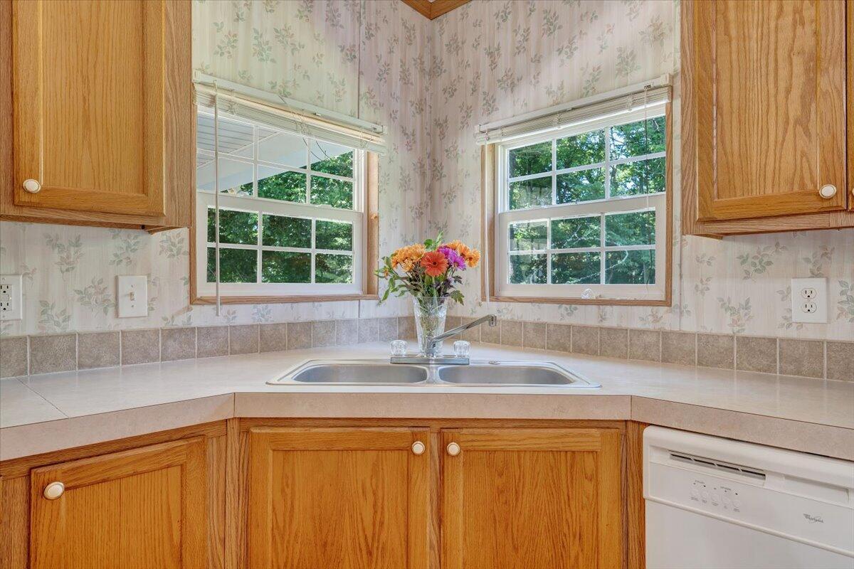 16118 Botetourt RD