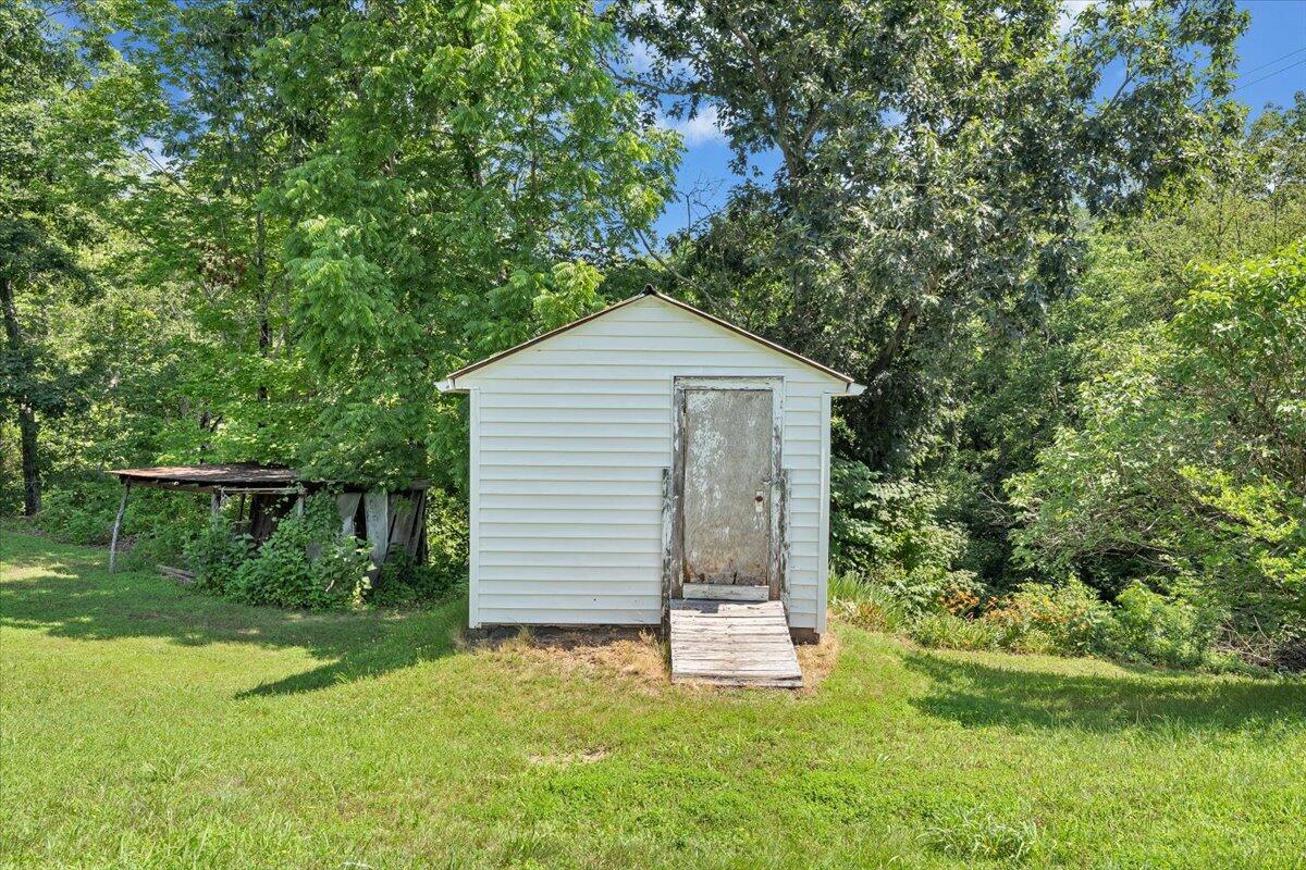 16118 Botetourt RD