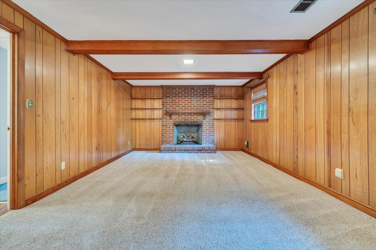 3403 Greencliff RD