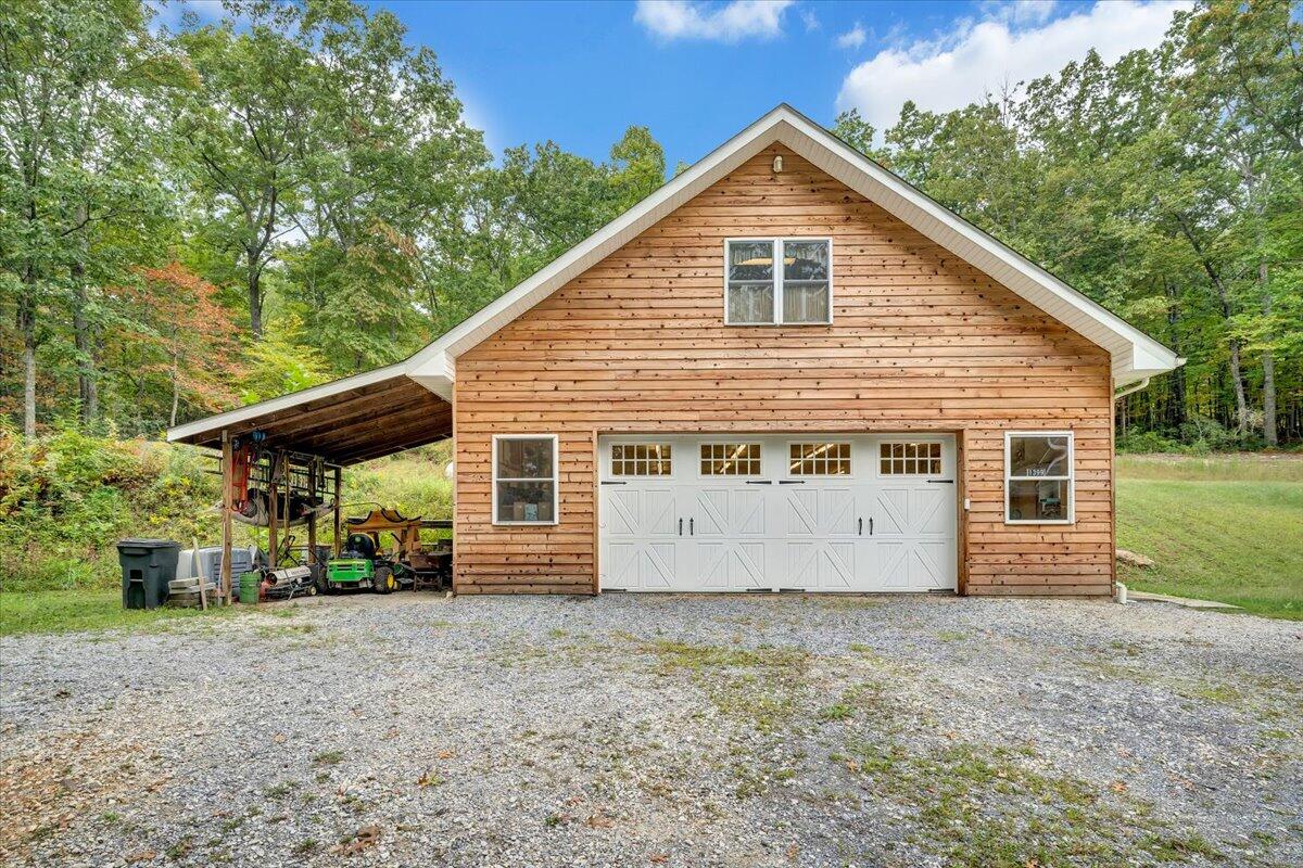 1403 Greyledge RD