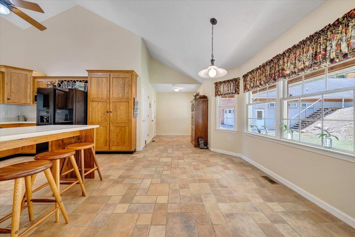1403 Greyledge RD