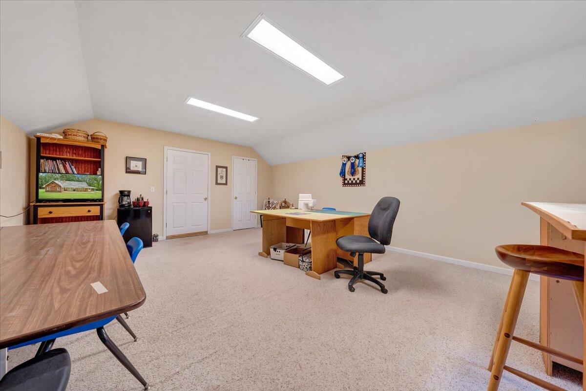 1403 Greyledge RD