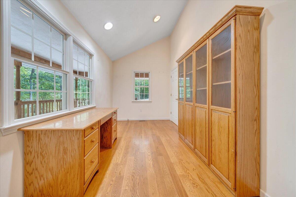 1403 Greyledge RD