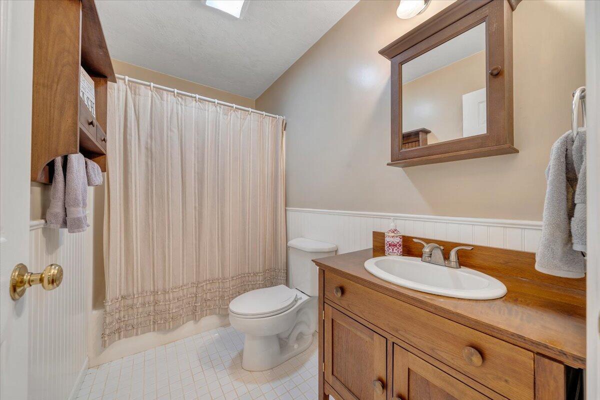 1403 Greyledge RD