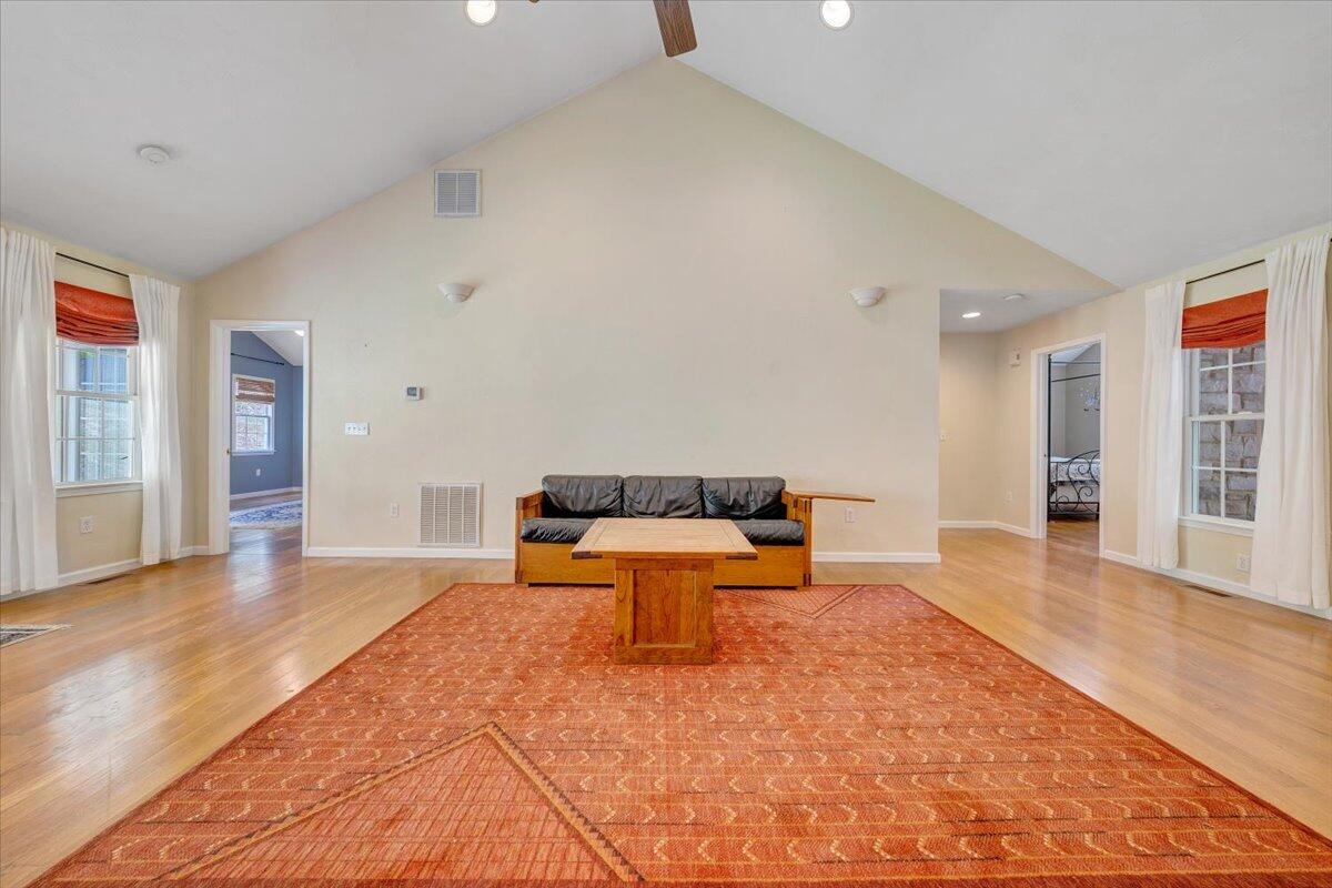 1403 Greyledge RD