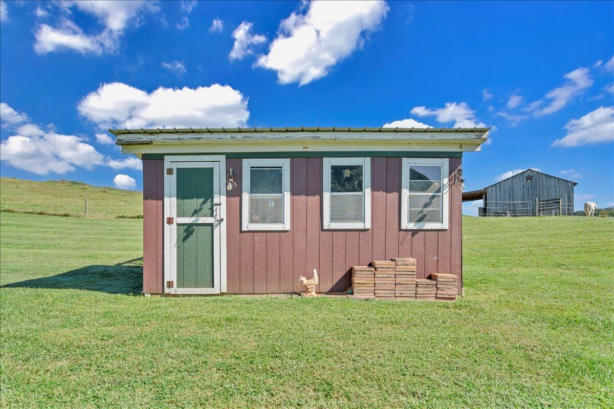 1434 Prease RD