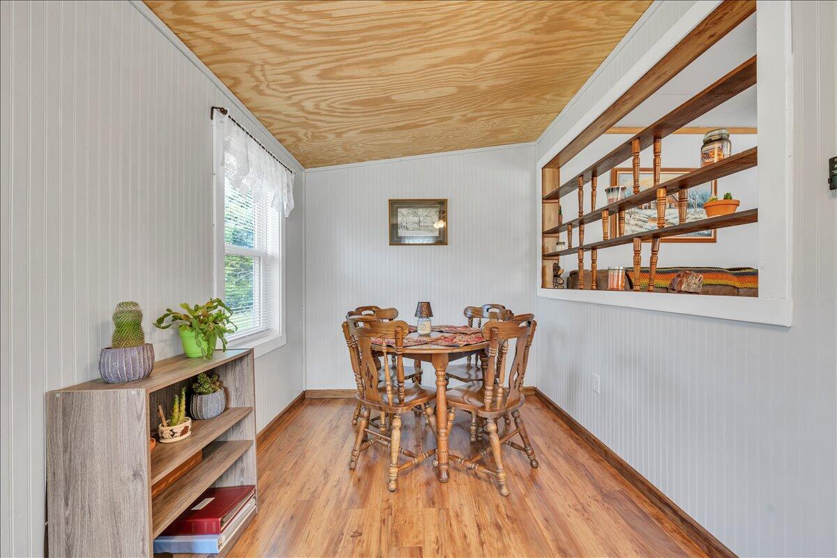 1434 Prease RD