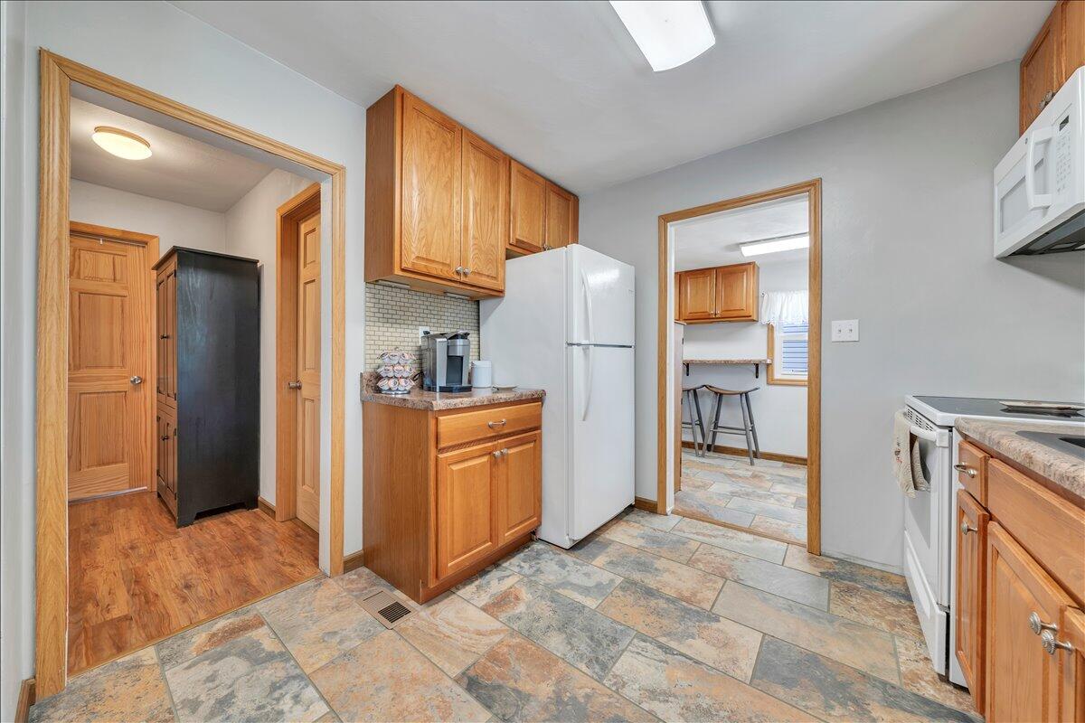 1434 Prease RD