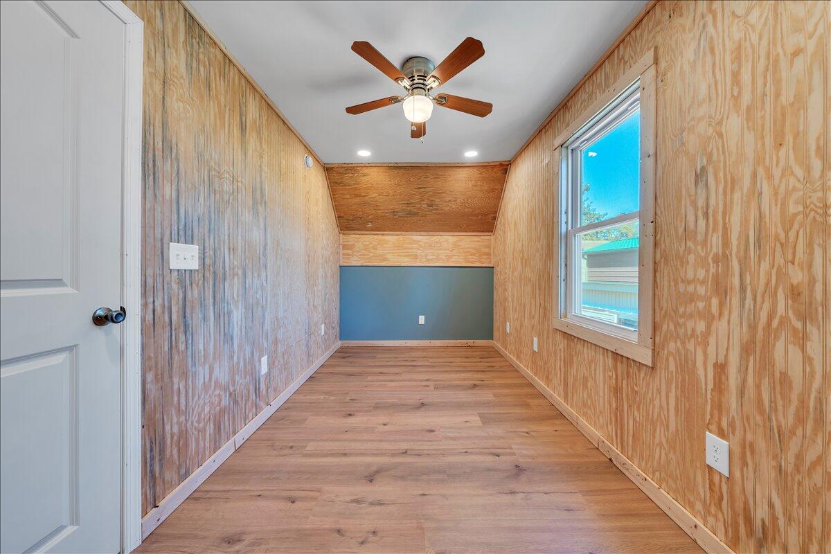 1434 Prease RD