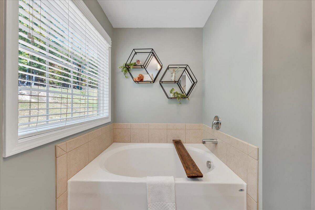 4217 Berkeley Place DR