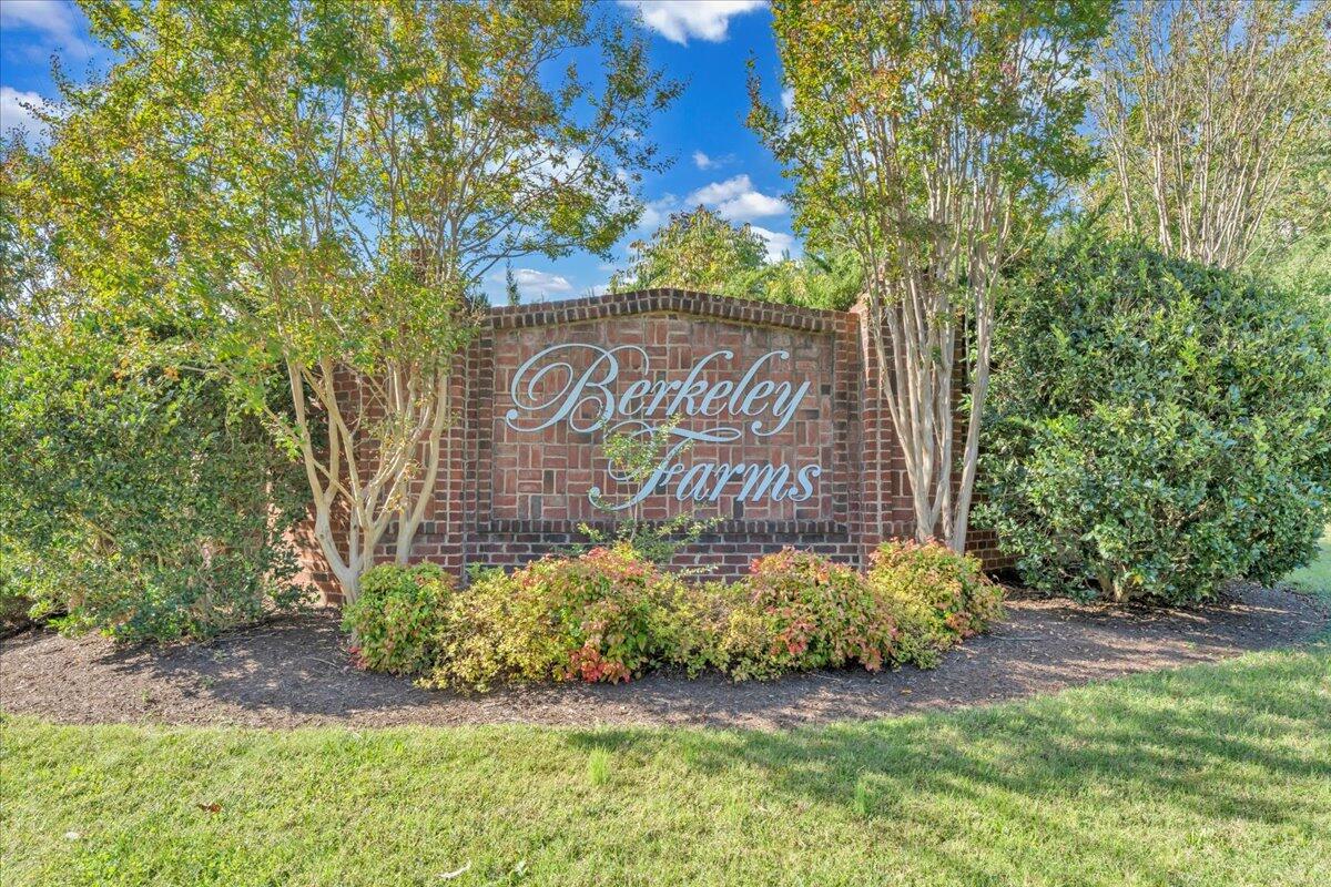 4217 Berkeley Place DR