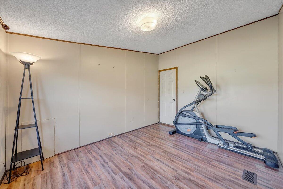 78 Barger Farm LN