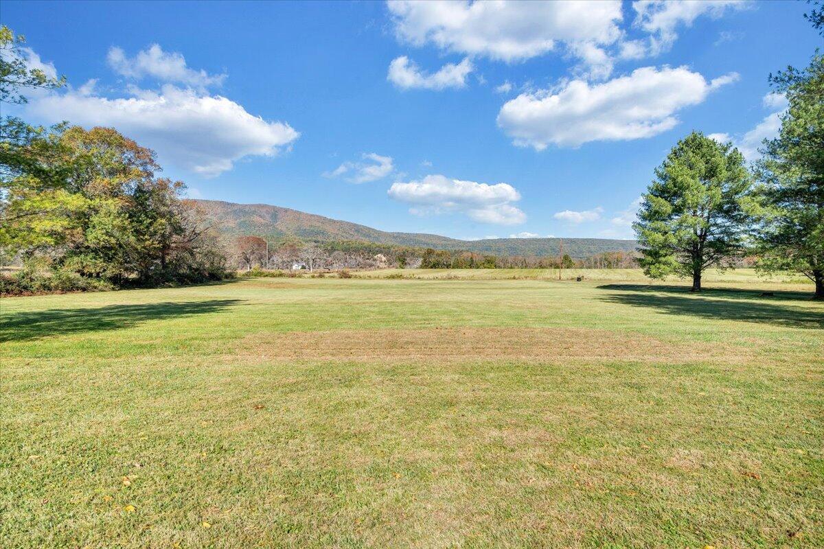 78 Barger Farm LN