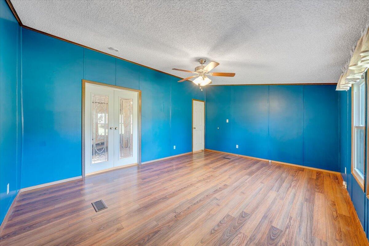 78 Barger Farm LN