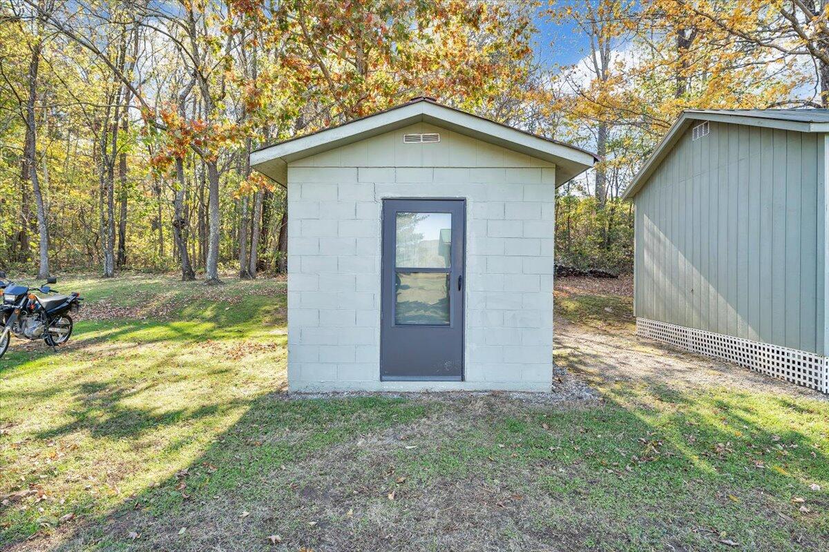78 Barger Farm LN