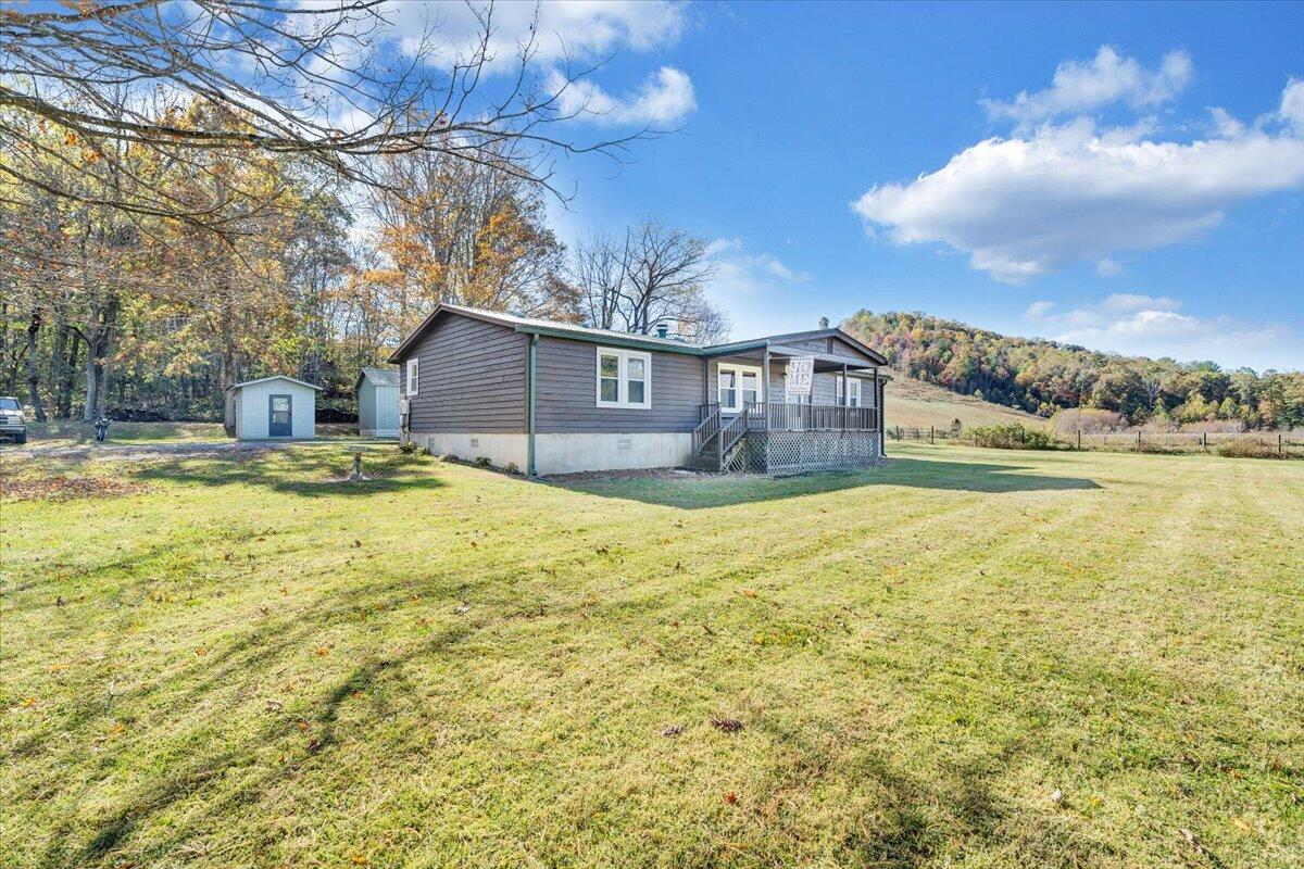 78 Barger Farm LN