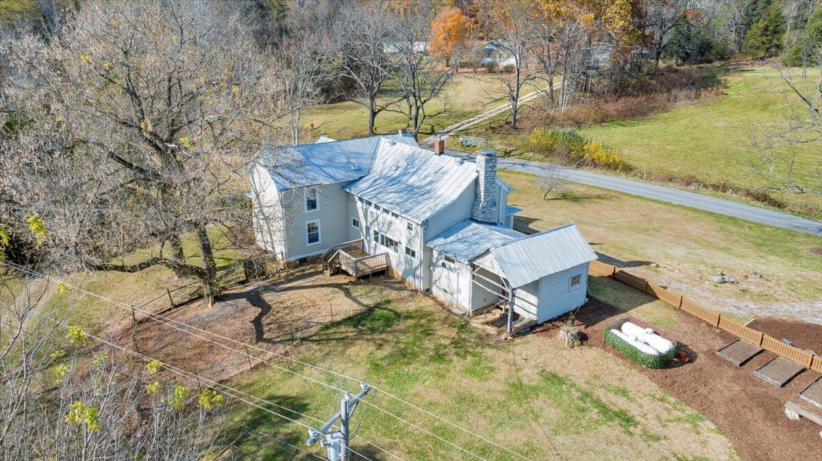 7758 Old Fincastle RD