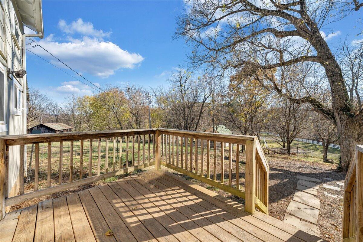 7758 Old Fincastle RD