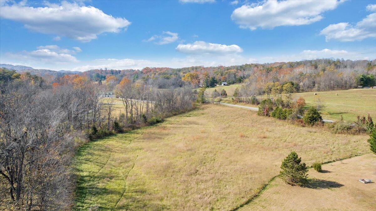 7758 Old Fincastle RD