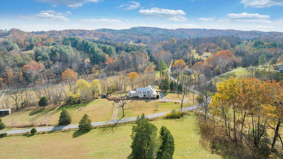 7758 Old Fincastle RD