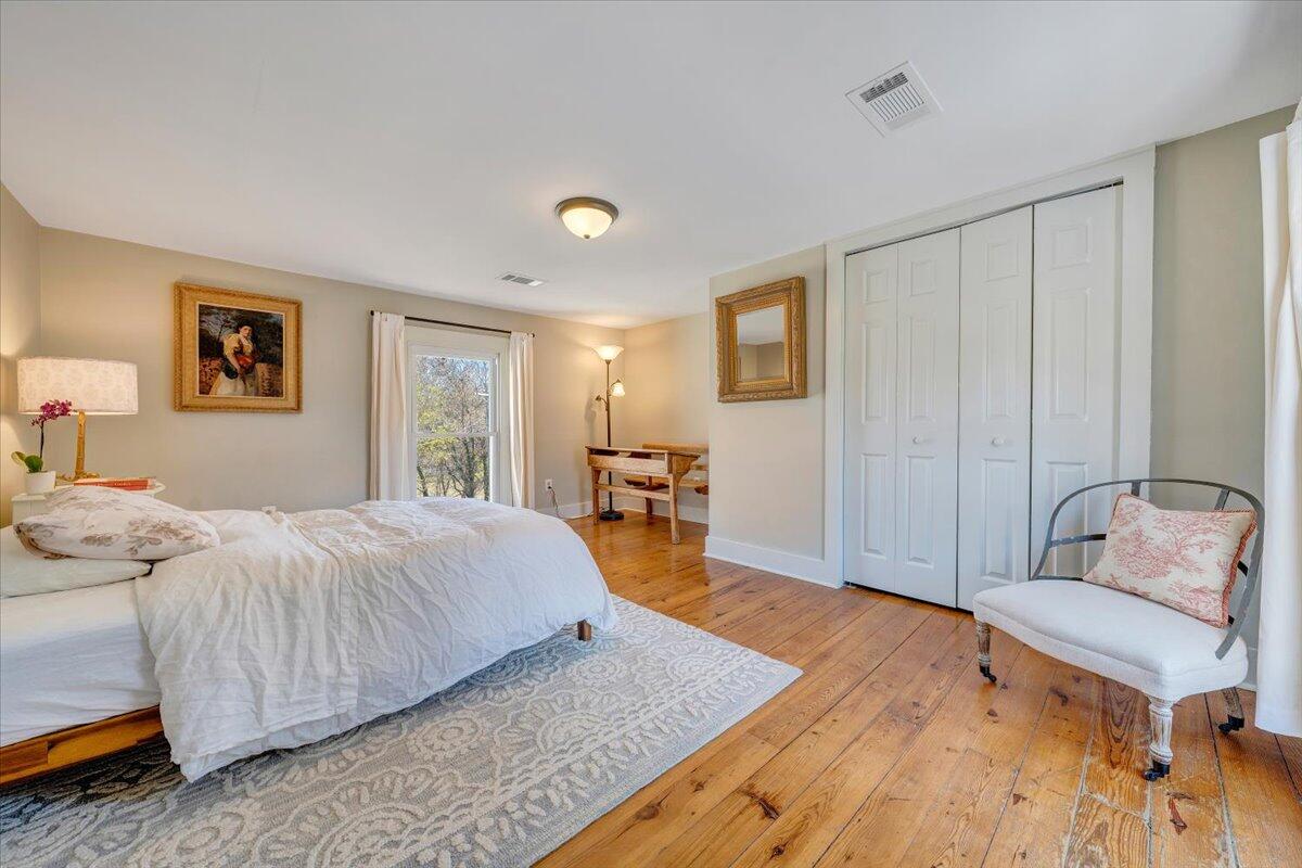 7758 Old Fincastle RD