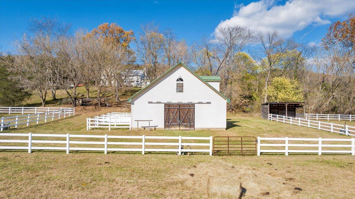 7758 Old Fincastle RD