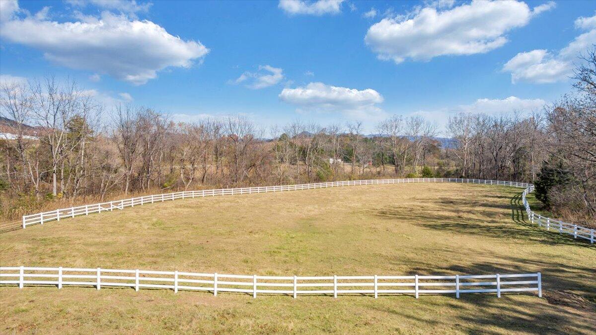 7758 Old Fincastle RD